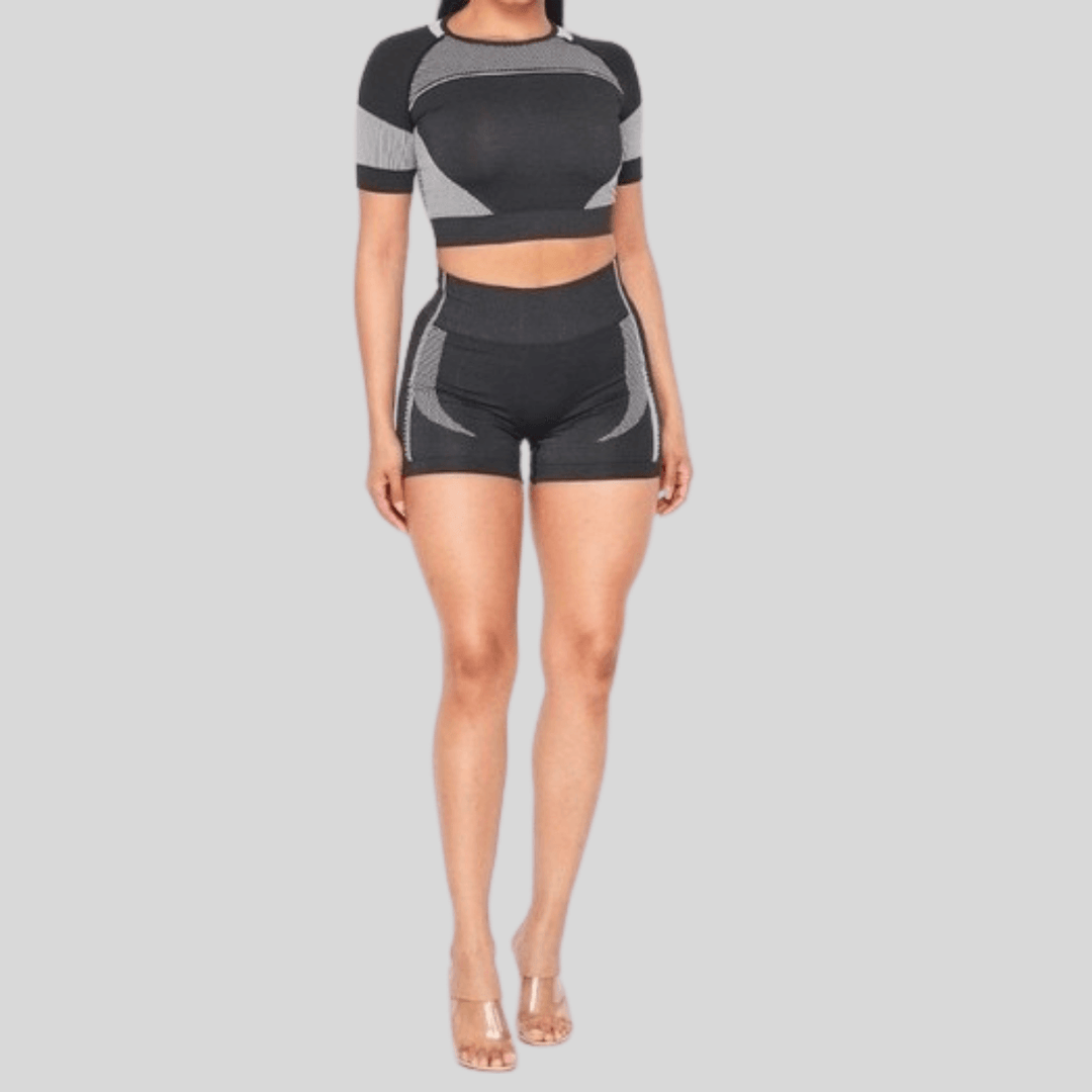 Sasha sporty shorts set for women